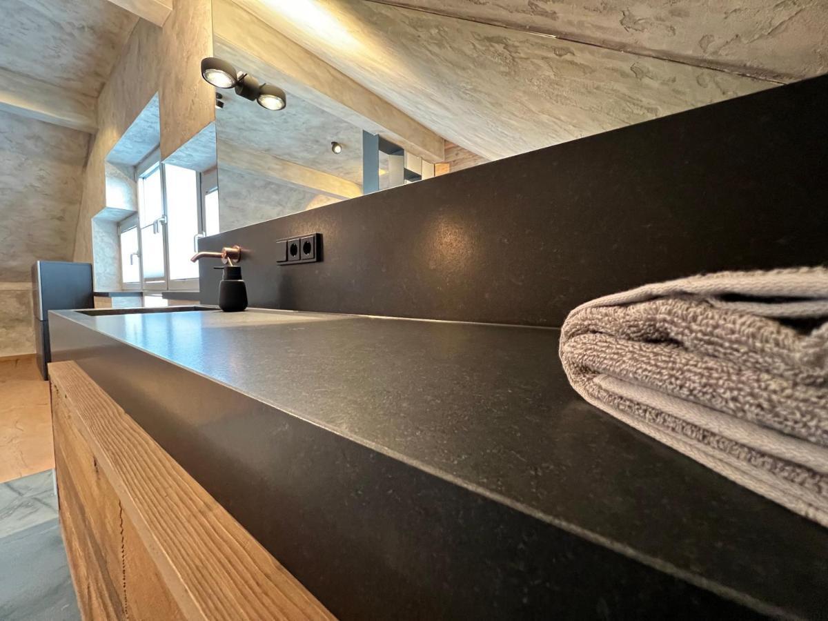 Appartement Der Extraklasse Mit Whirlpool Roding Exteriör bild